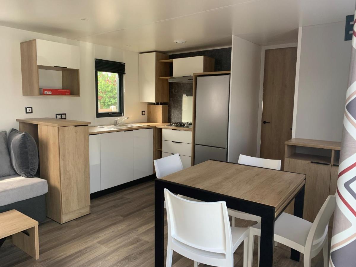 Camping Les Lacs D'Armagnac Bretagne-d'Armagnac Екстер'єр фото