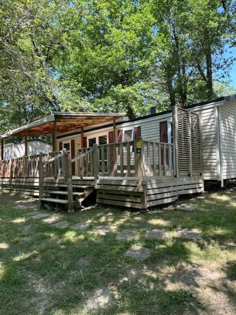 Camping Les Lacs D'Armagnac Bretagne-d'Armagnac Екстер'єр фото